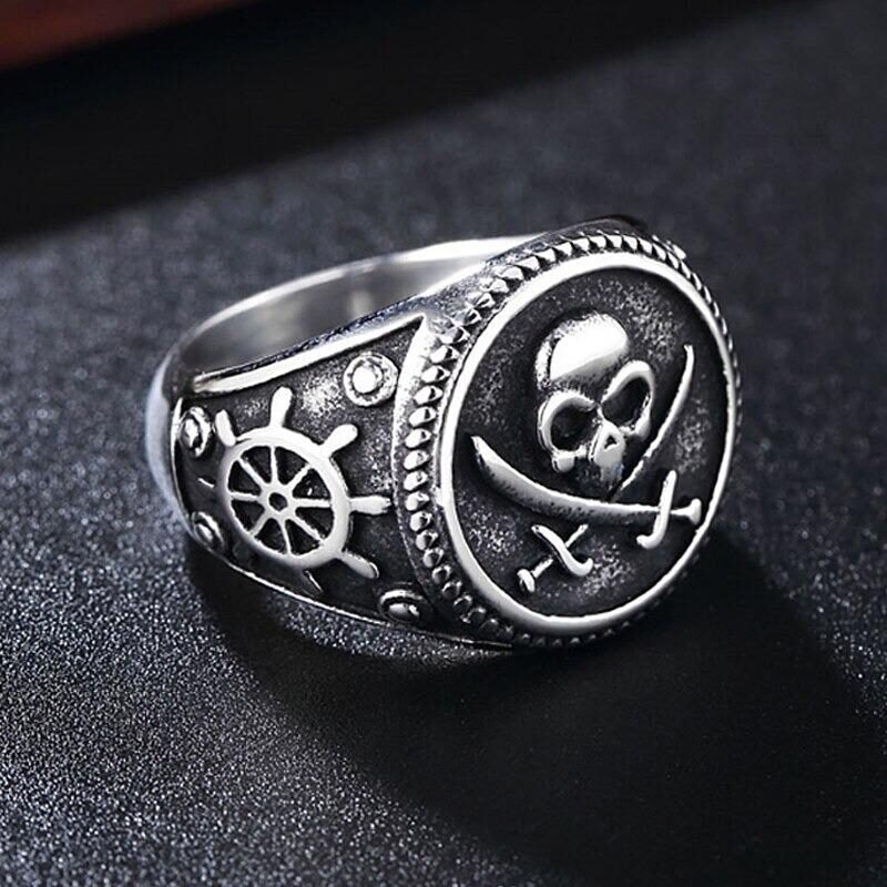 chevaliere-pirate-360.jpg