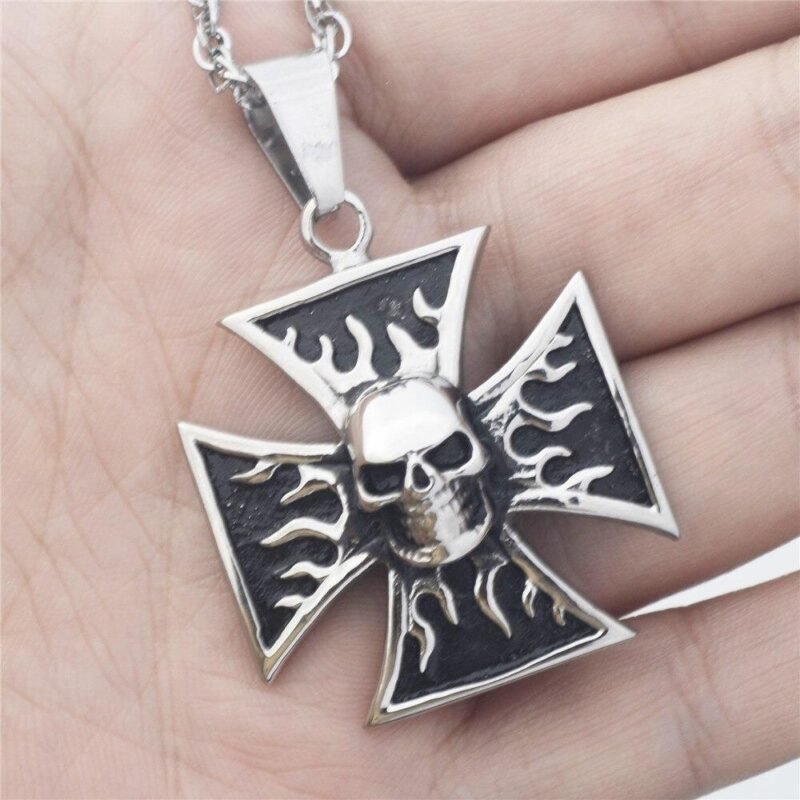 collier-croix-de-fer-722.jpg